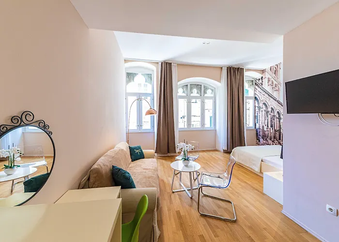 Pjaca Guest house 4*